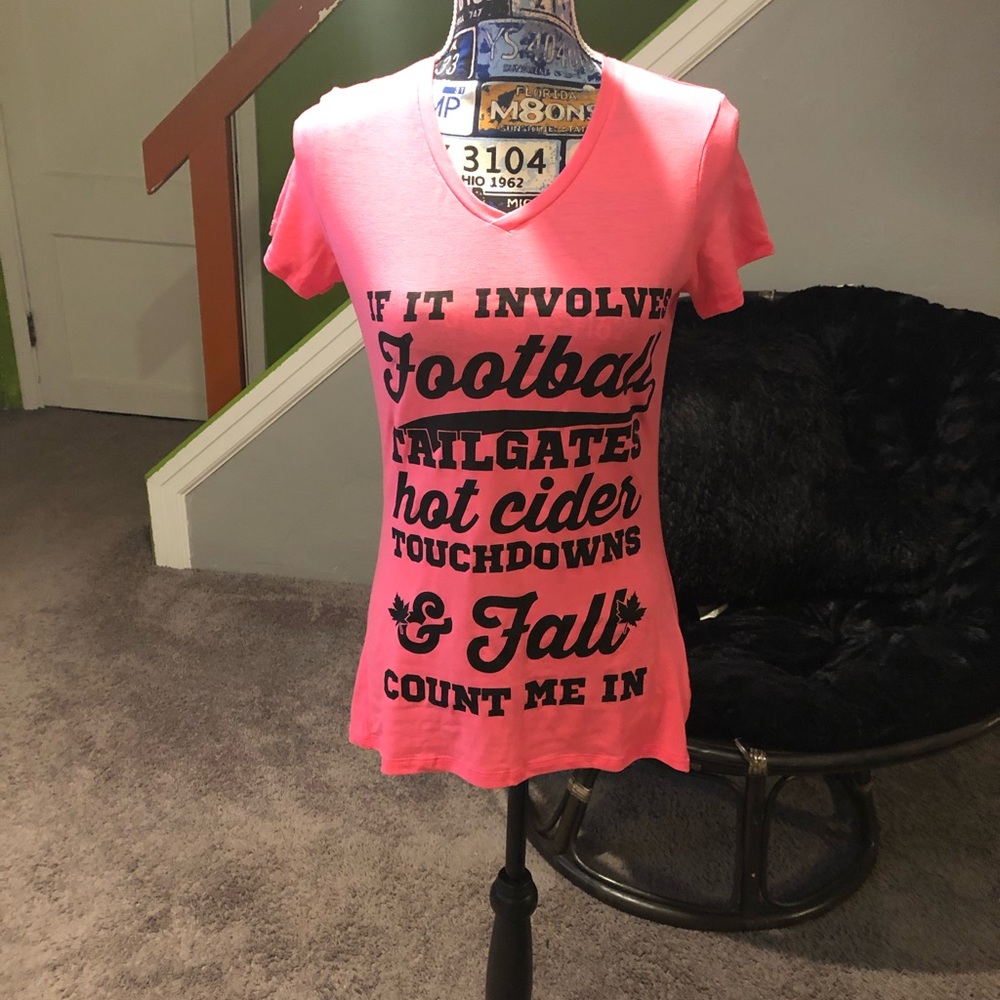 New balance Tee, S, NWOT.